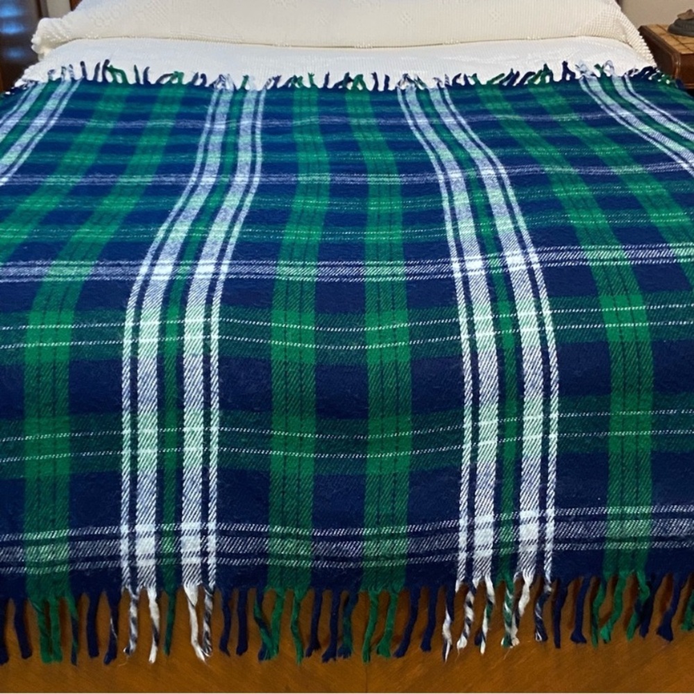 Vintage Faribault Mills Tartan Plaid Throw Stadium Blanket Faribo